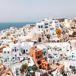 Terracotta Cave House * Oia (Santorini)
