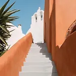 Nyaraló Terracotta Cave House