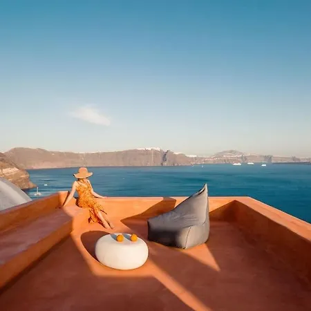 Terracotta Cave House *