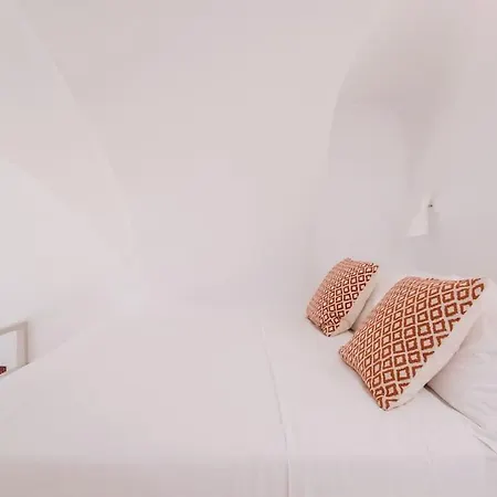 Terracotta Cave House *