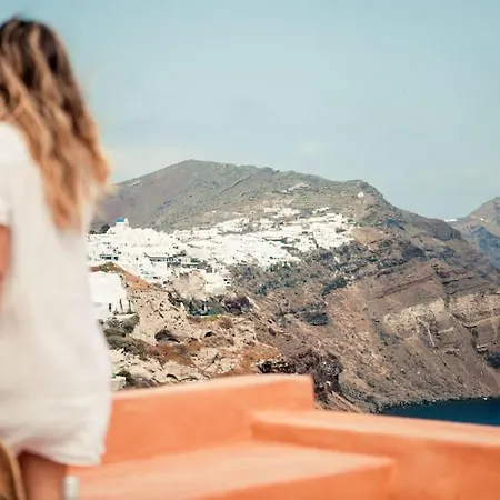 Terracotta Cave House *